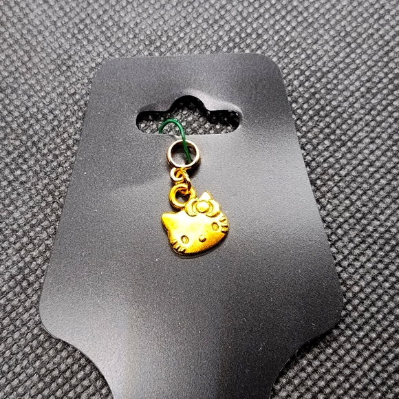 Hello kitty Gold Toned Charm Pendant For Necklace, Charm Bracelet NEW - Picture 2 of 4